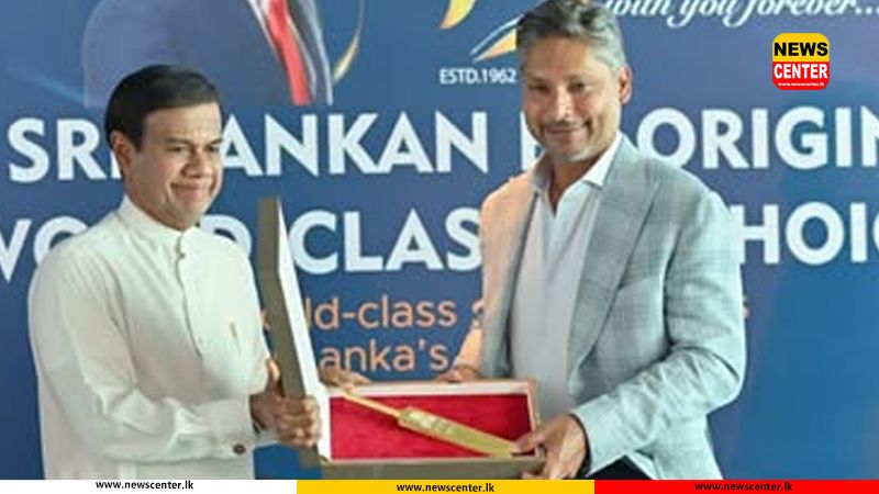 A golden name in cricket. A golden name in jewellery