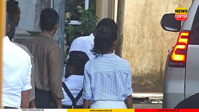 Ex-Minister Keheliya Rambukwella arrives at Bribery Commission