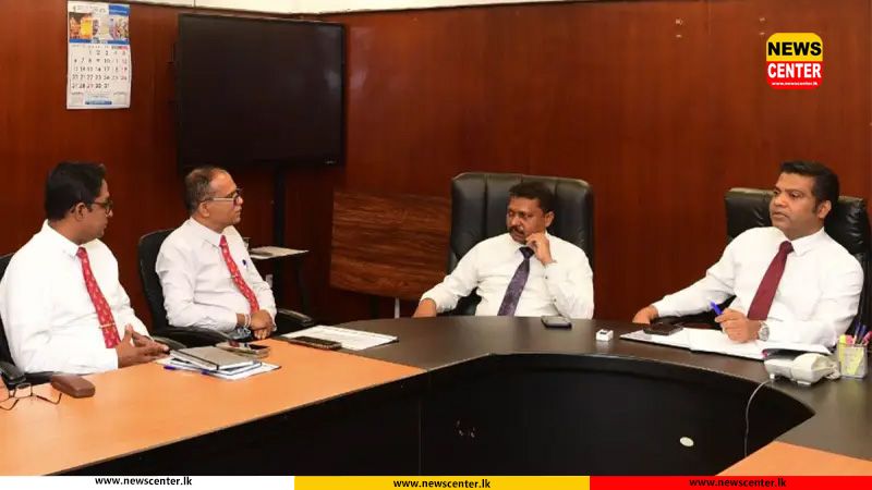 සෞඛ්‍ය අමාත්‍යවරයා සහ රජයේ වෛද්‍ය නිලධාරීන්ගේ සංගමයේ නව නිලධාරී මණ්ඩලය අතර හමුවක්
