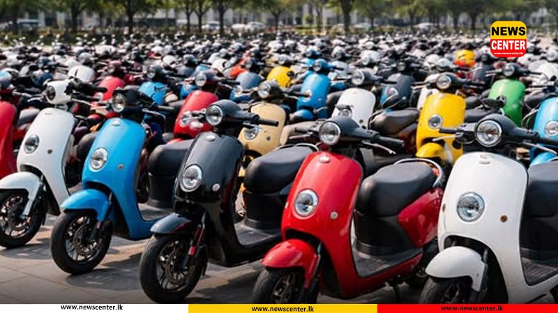 ධීවර ක්ෂේත්‍රයේ රාජකාරි කටයුතුවල නියැලෙන ක්ෂේත්‍ර නිලධාරින්ට විදුලි යතුරු පැදි 