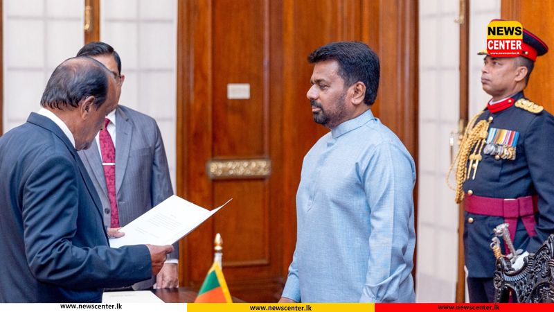 New Governor of Southern Province sworn in before President