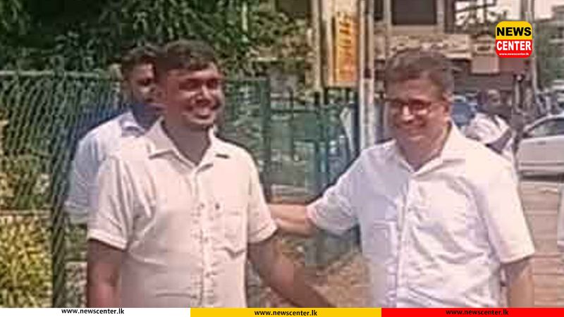 Udaya Gammanpila arrives at Kuliyapitiya Police to provide statement