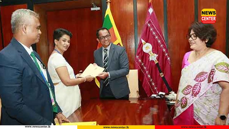 New Auditor General takes oath of secrecy before Speaker