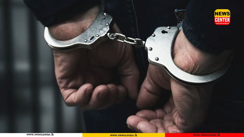 Former SLRC Chairman Sarath Kongahage and former DG Devapriya Abeysinghe arrested by Bribery Commission