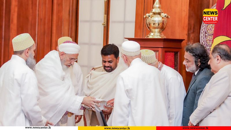 Leader of Bohra Community commends Govt.’s programme during meeting with President