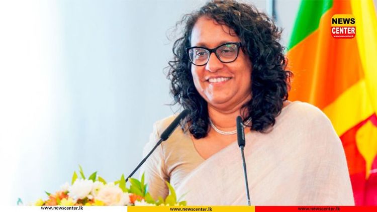 ''පාසල දරුවාට විශ්වාසදායක තැනක් බවට පත් කිරීම අපේ අරමුණයි'' - අග්‍රාමාත්‍ය ආචාර්ය හරිනි අමරසූරිය