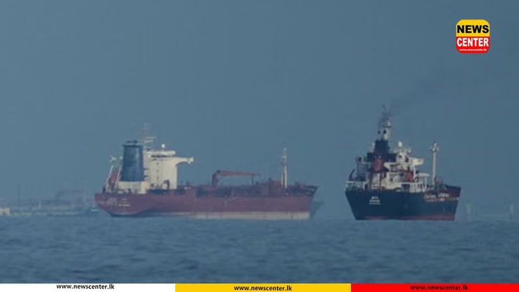 ඉරානයෙන් පිටත් වූ තවත් නෞකා දෙකකට හෝමුස් තරණයට අමෙරිකාවෙන් බාධා