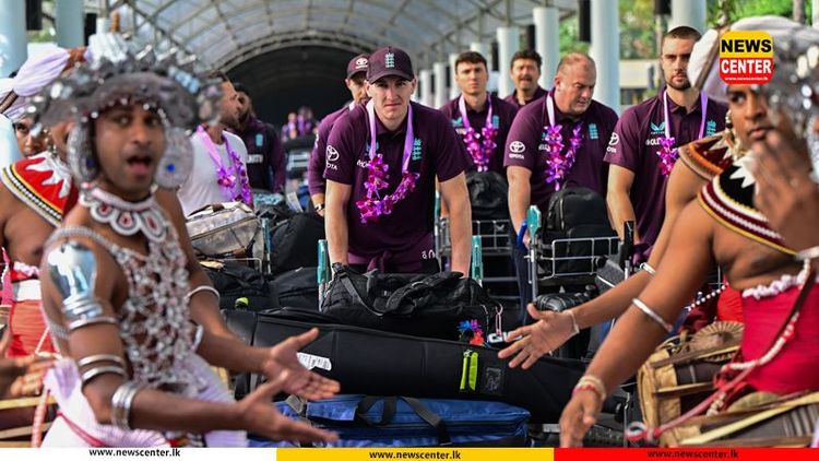 එංගලන්ත ක්‍රිකට් කණ්ඩායම දිවයිනට