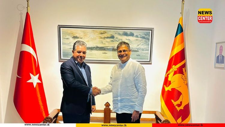 තුර්කි තානාපති සහ දිලිත් ජයවීර අතර හමුවක්