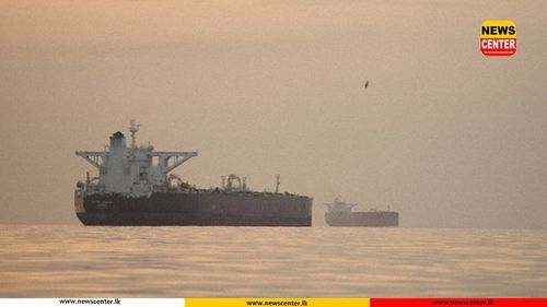 ඉරාන ධජය සහිත නෞකාවක් අමෙරිකානු නාවික හමුදා භාරයට