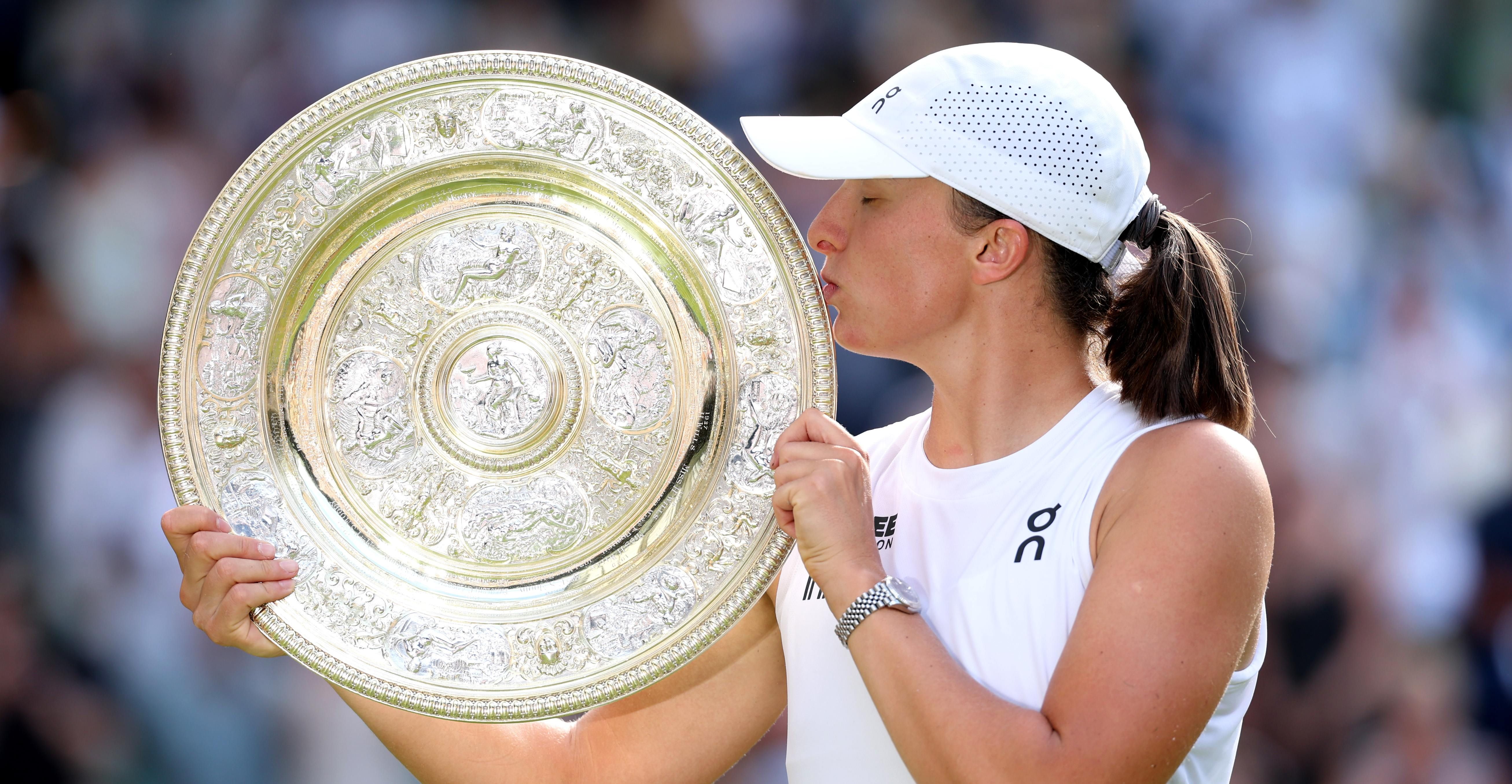 විම්බල්ඩන් කිරුළ දිනූ පළමු පෝලන්ත ක්‍රීඩිකාව